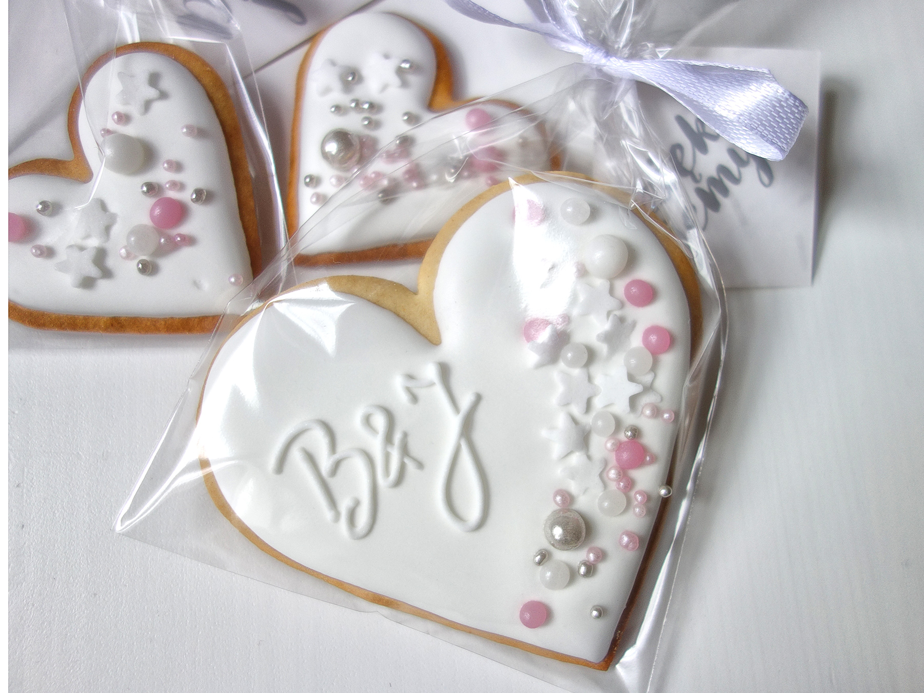 Serce 8cm z perełkami i inicjałami